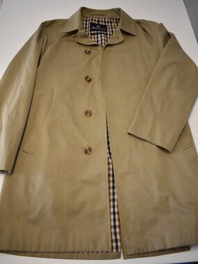 Vintage Aquascutum of London Trench Coat – Made in England – Size 44 Reg